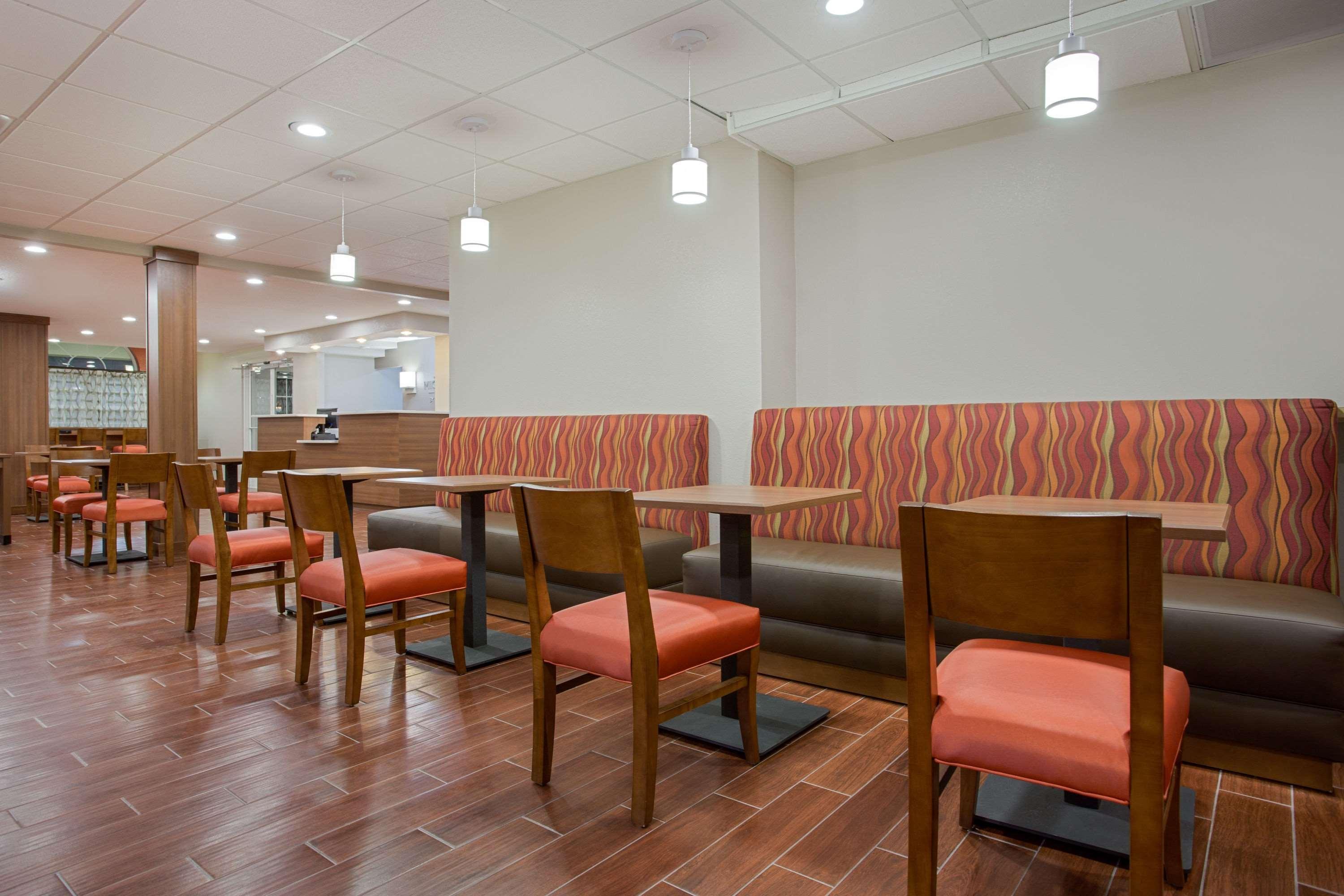 Microtel Inn & Suites By Wyndham Walterboro Buitenkant foto