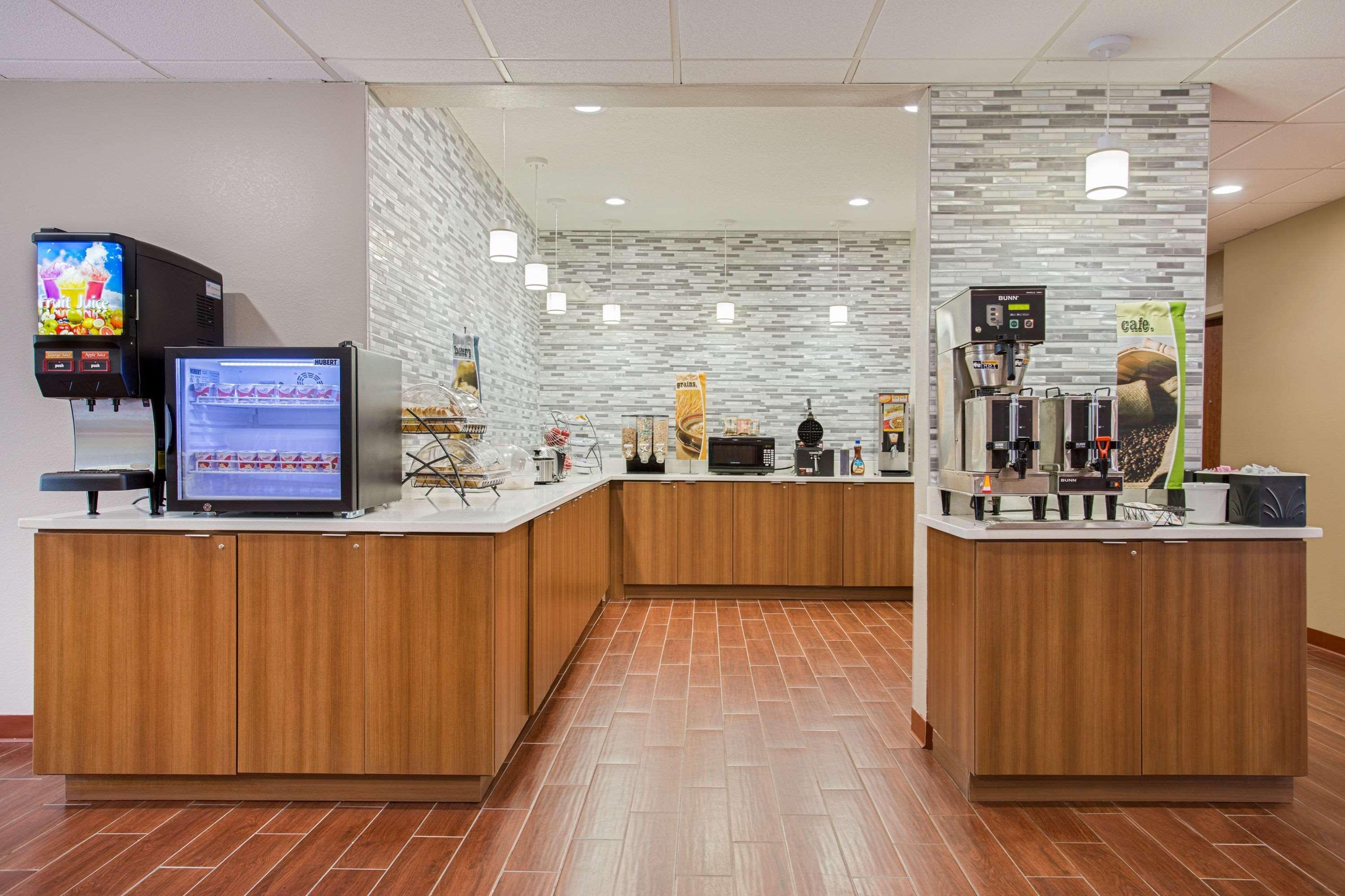 Microtel Inn & Suites By Wyndham Walterboro Buitenkant foto