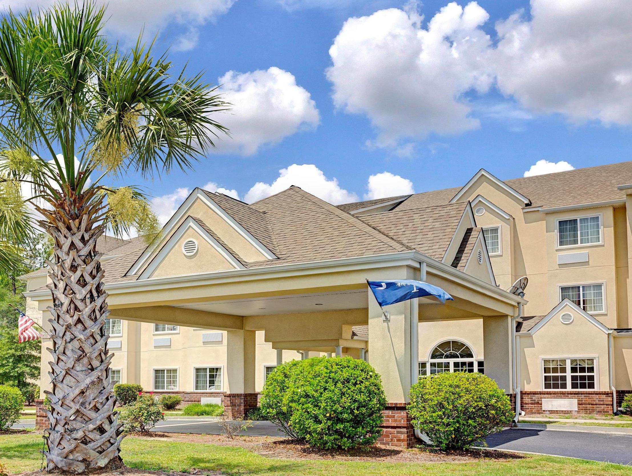 Microtel Inn & Suites By Wyndham Walterboro Buitenkant foto